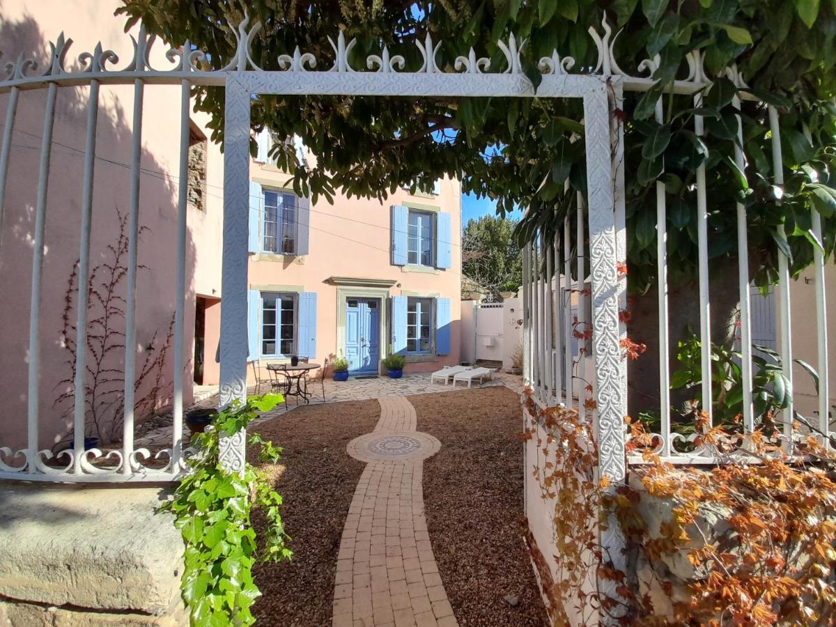 Le Gite De Sainte Valiere Piscine Et Spa Exterior photo